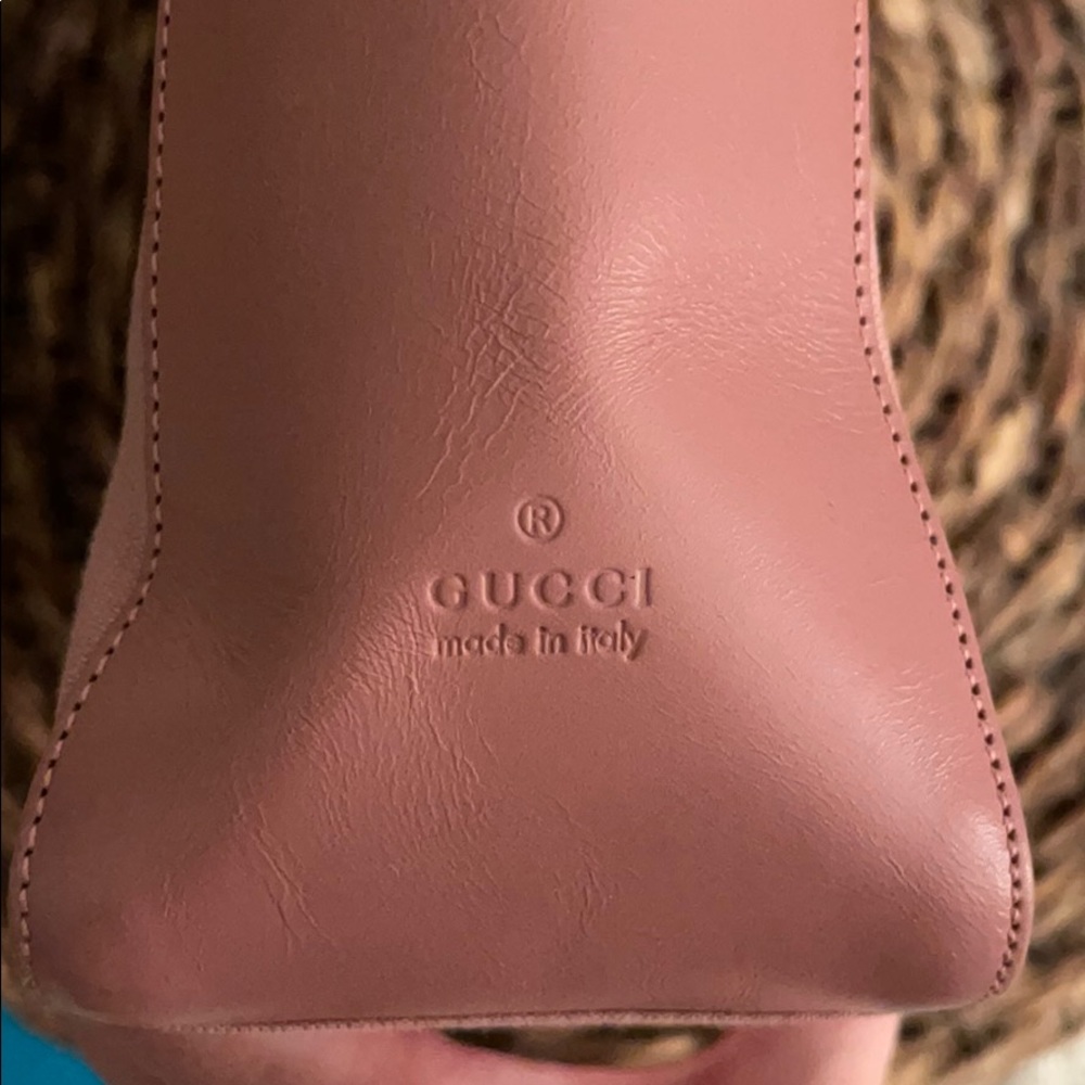 Pink Gucci bag, like New! No Stains!
